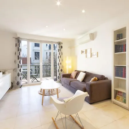 Appartement Centre D'antibes, 3 Pieces Renove Terrasse, Climatisation Antibes