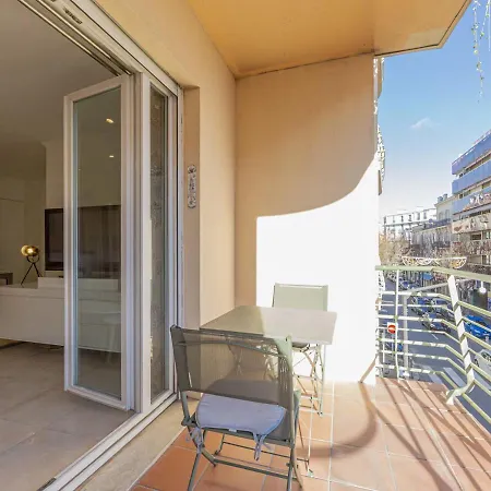 Centre D'antibes, 3 Pieces Renove Terrasse, Climatisation Appartement *